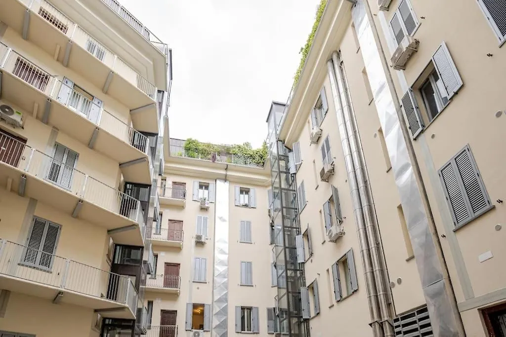 I Simple & Smart I Prime Location, Metro Nearby Apartment Milan 0*,  Italy